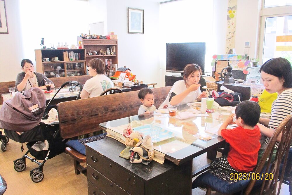 サークルくれよん